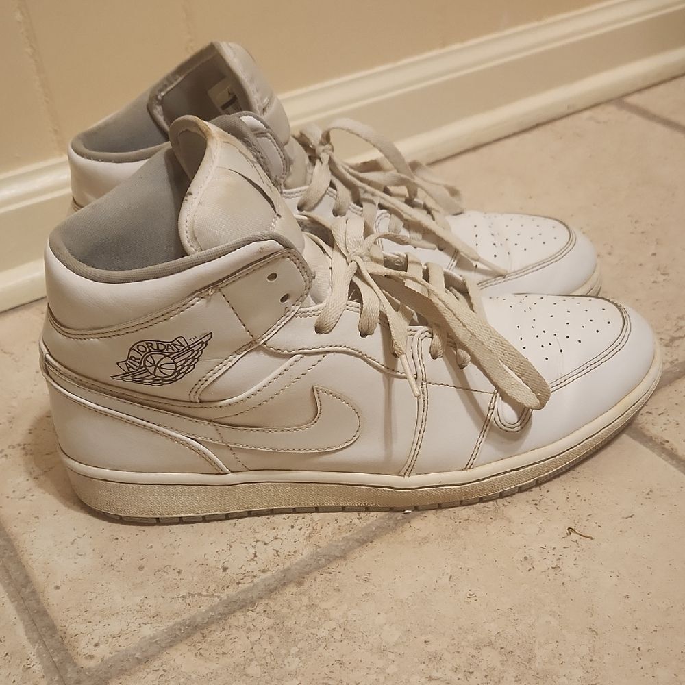 Nike Air Jordan Retro 1 High-Top Mid White Sneakers 554724-112 Men's Size 12
